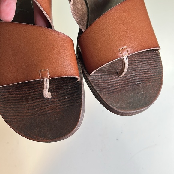 BLOWFISH MALIBU BROWN DOUBLE TOE STRAP SANDAL SIZE 8 - Picture 8 of 9